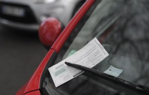 contravention-pare-brise-voiture